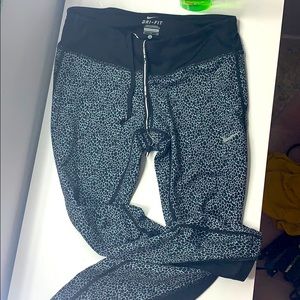 Nike DRI-FIT leggings